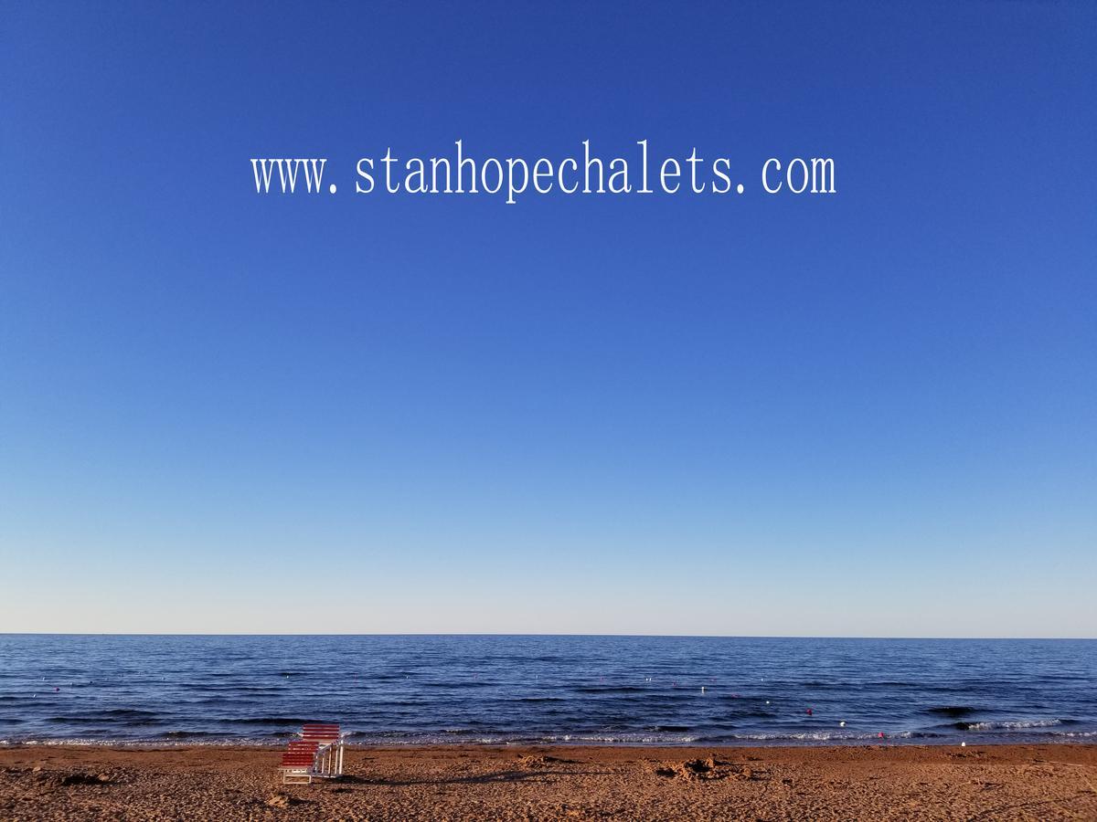 Merry Stanhope Chalets Ξενοδοχείο Εξωτερικό φωτογραφία